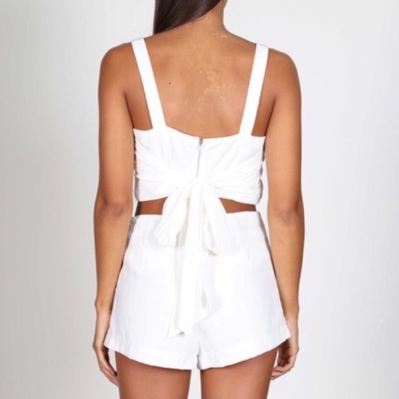 White two piece skort & crop top set - Picture 2 of 3